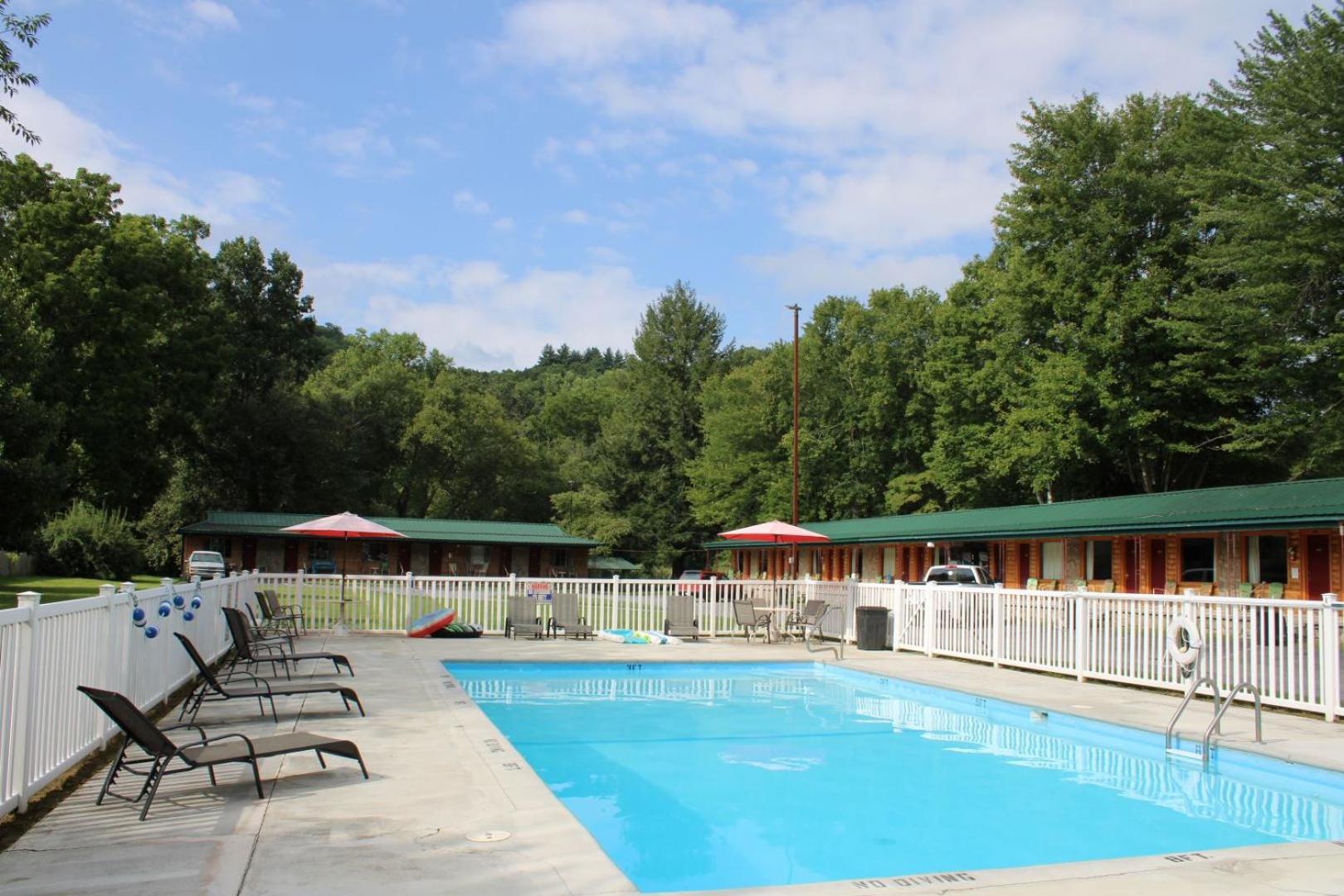 Two Rivers Lodge Bryson City Eksteriør billede
